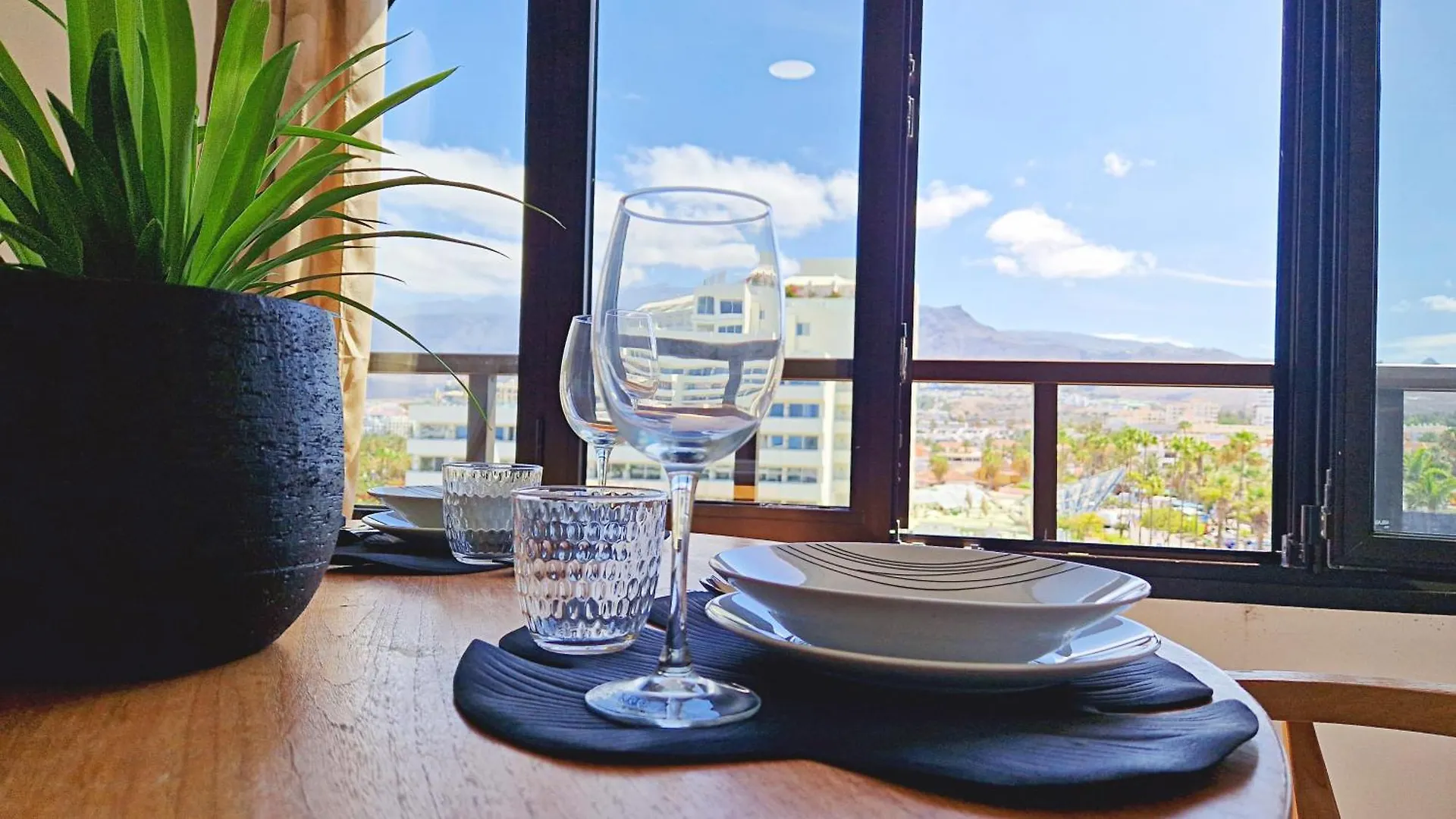 Parque Santiago II - Air Conditioning - Ocean View - 350Mt From The Beach Playa de las Americas  Playa de las Americas (Tenerife)